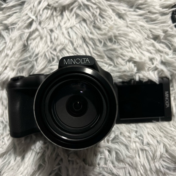 Minolta Camera - Picture 9 of 14